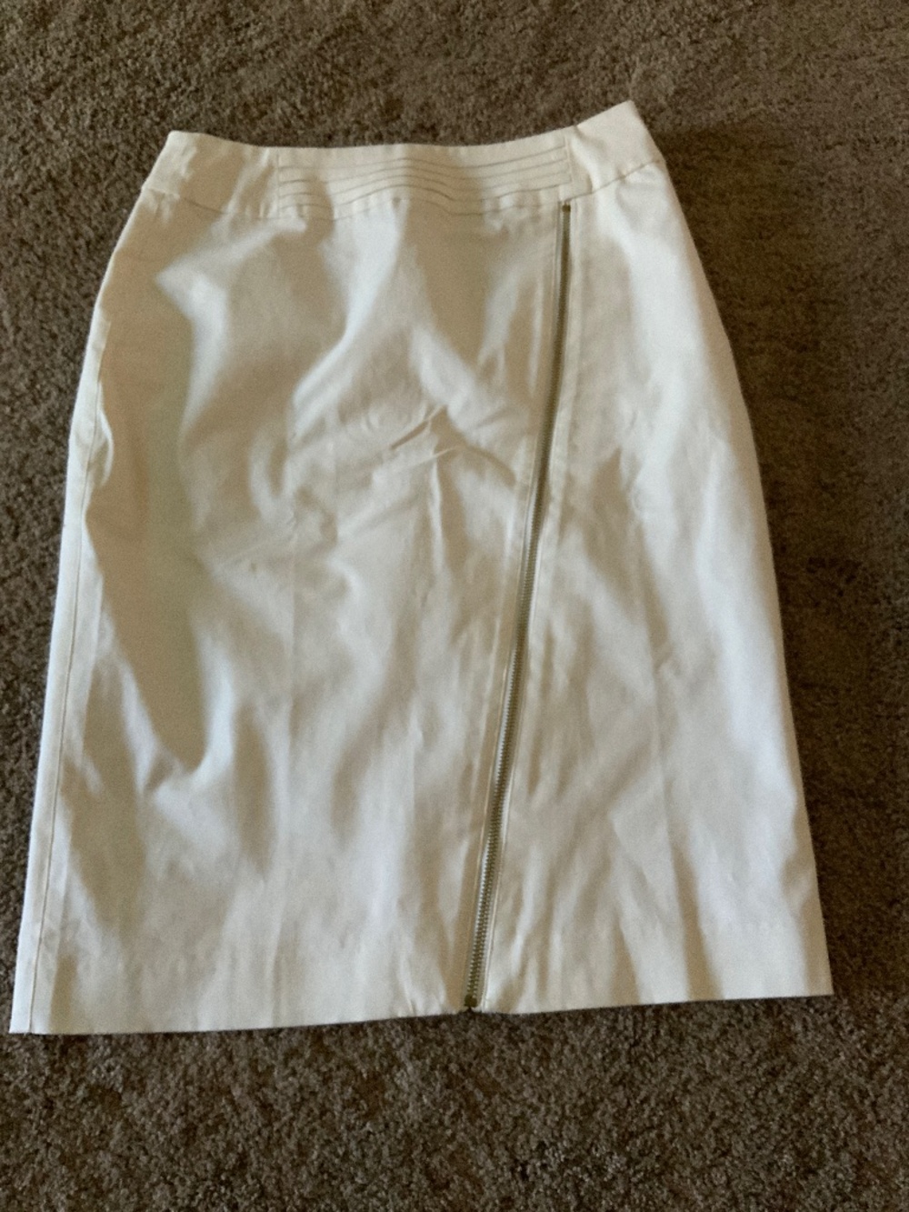 White Skirt DE Collections Size Small